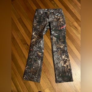Underarmour camo pants